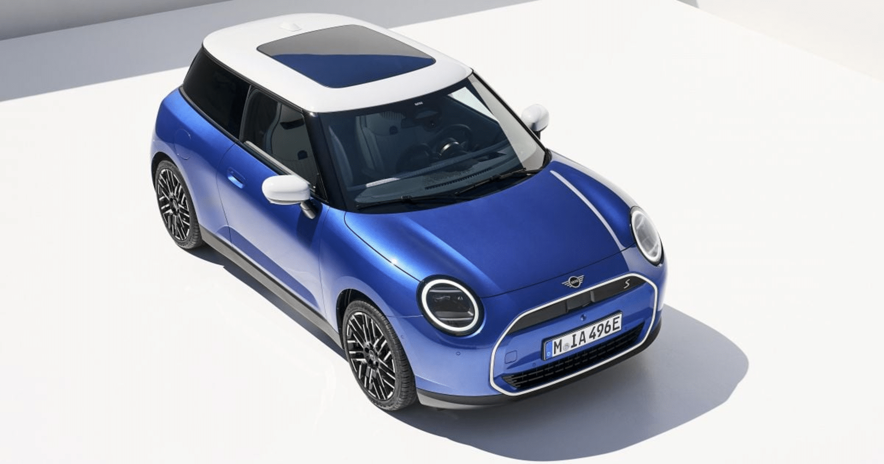 Introducing the New Mini Cooper: A Modern Design with Powerful Performance